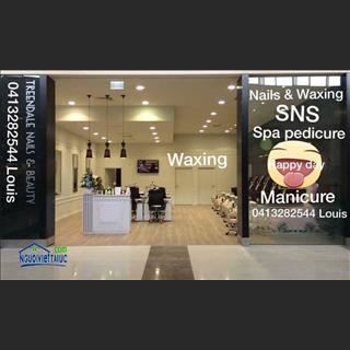 Cần sang Shop Nails gấp trong shopping centre cách city 1tiếng 45phút