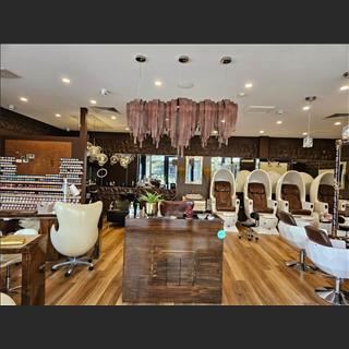 Sang nhượng tiệm làm đẹp dành cho Unisex tại Melbourne AU